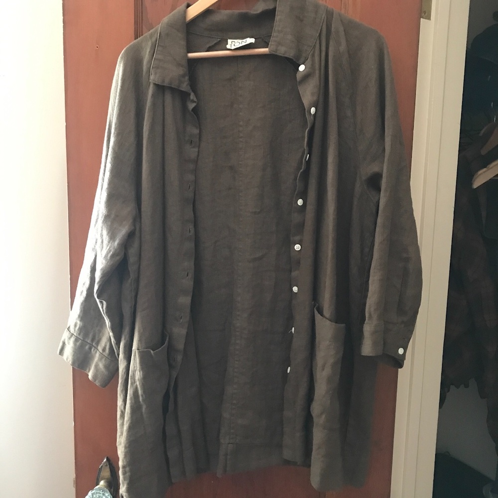 Beaton coat in earth size large